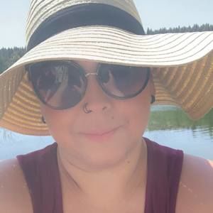 Meet your Posher, Tina